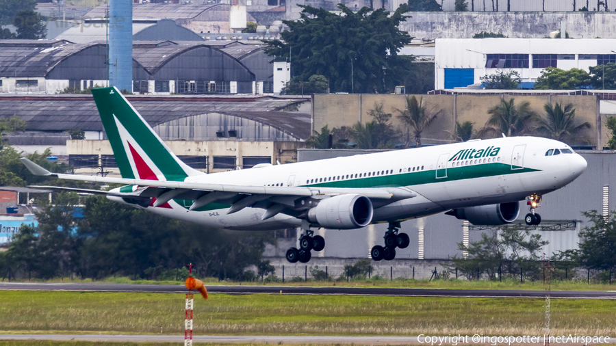 Alitalia Airbus A330-202 (EI-EJL) | Photo 482408