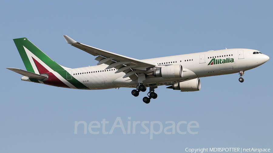 Alitalia Airbus A330-202 (EI-EJM) | Photo 393466