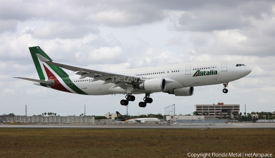 Alitalia Airbus A330-202 (EI-EJM) | Photo 543403