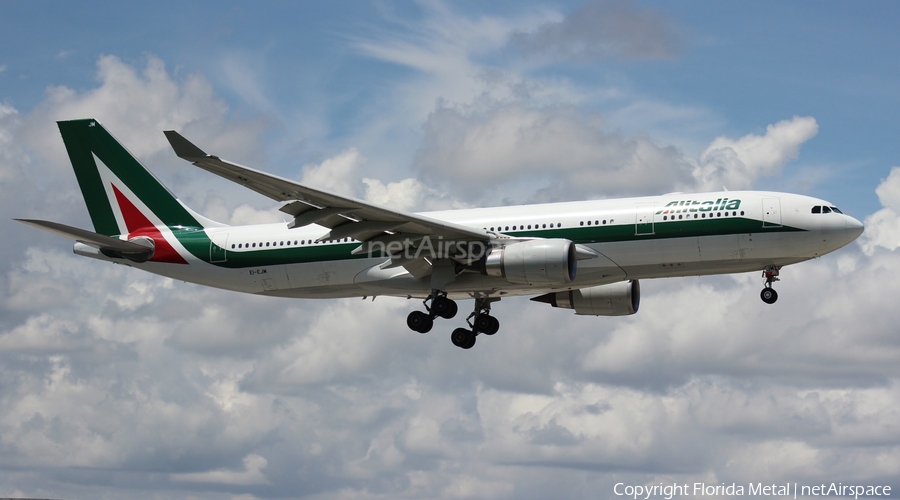 Alitalia Airbus A330-202 (EI-EJM) | Photo 577946