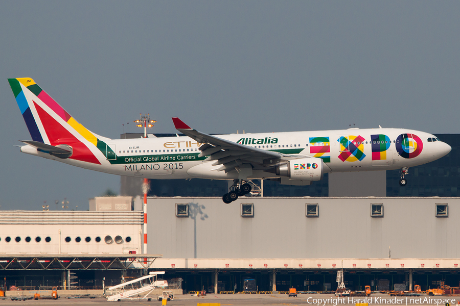 Alitalia Airbus A330-202 (EI-EJM) | Photo 289567