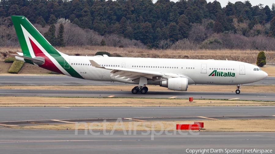 Alitalia Airbus A330-202 (EI-EJM) | Photo 205101