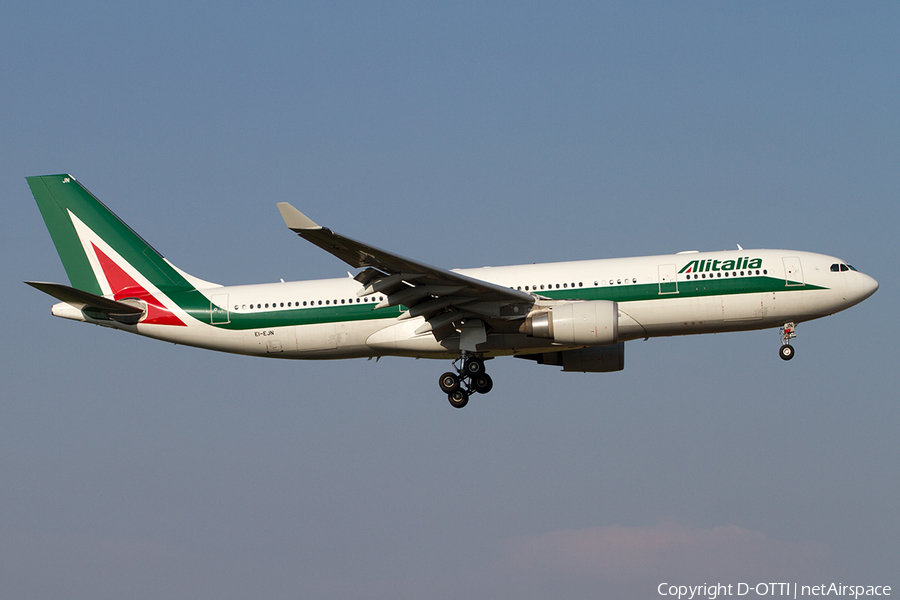 Alitalia Airbus A330-202 (EI-EJN) | Photo 507603