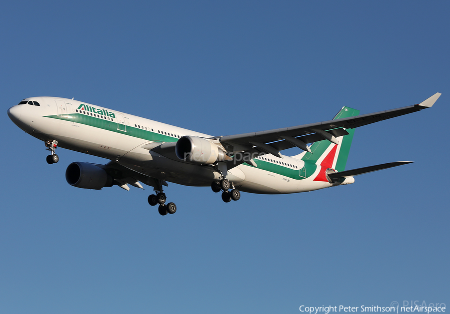 Alitalia Airbus A330-202 (EI-EJN) | Photo 419329