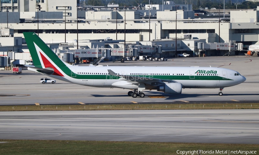 Alitalia Airbus A330-202 (EI-EJN) | Photo 299987