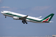 Alitalia Airbus A330-202 (EI-EJO) at  Seoul - Incheon International, South Korea