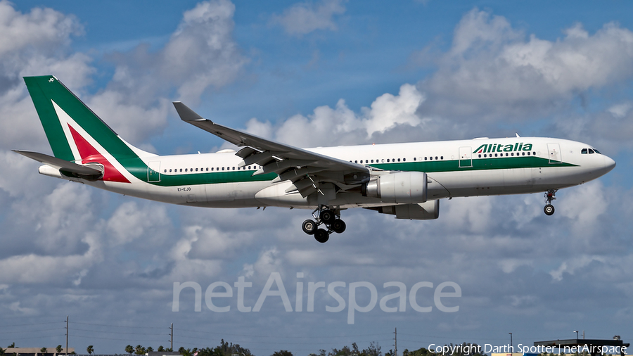 Alitalia Airbus A330-202 (EI-EJO) | Photo 383466