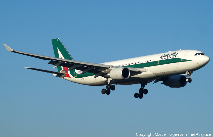 Alitalia Airbus A330-202 (EI-EJP) | Photo 121270