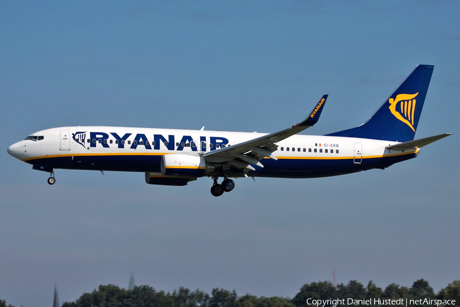 Ryanair Boeing 737-8AS (EI-EKB) | Photo 539688