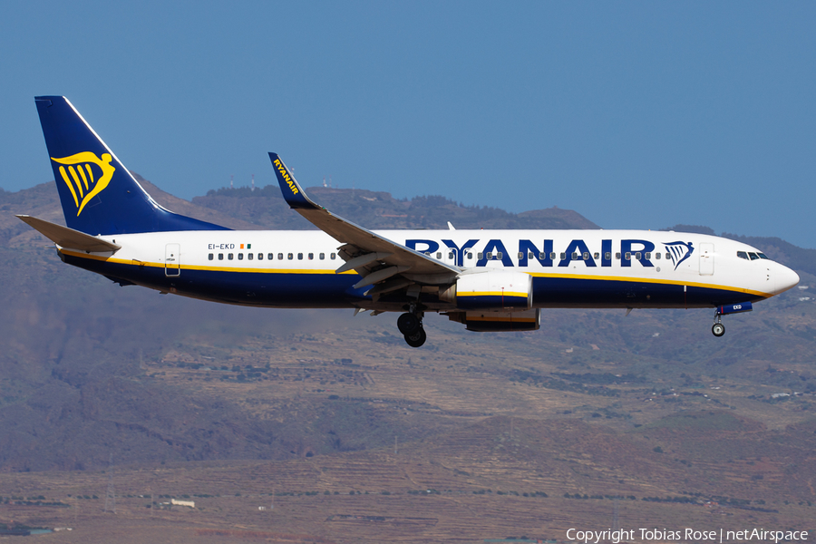 Ryanair Boeing 737-8AS (EI-EKD) | Photo 571288