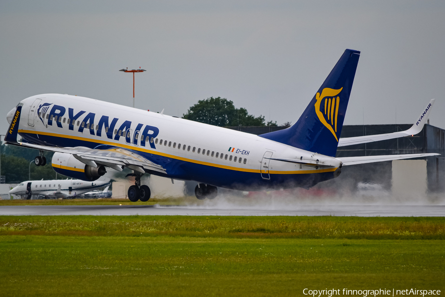 Ryanair Boeing 737-8AS (EI-EKH) | Photo 448010