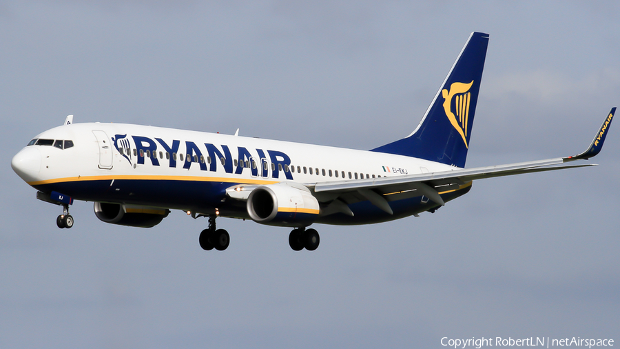 Ryanair Boeing 737-8AS (EI-EKJ) | Photo 593071