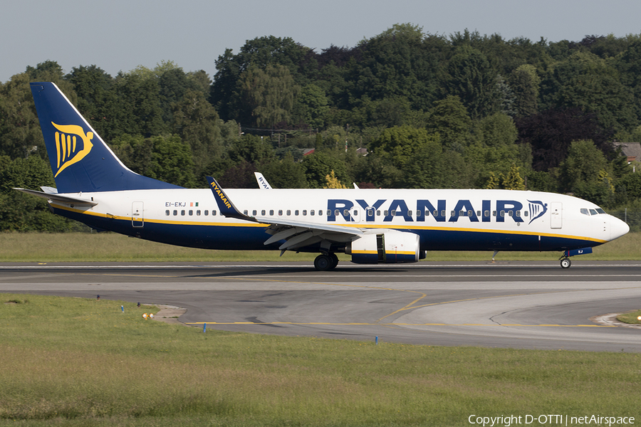 Ryanair Boeing 737-8AS (EI-EKJ) | Photo 573046