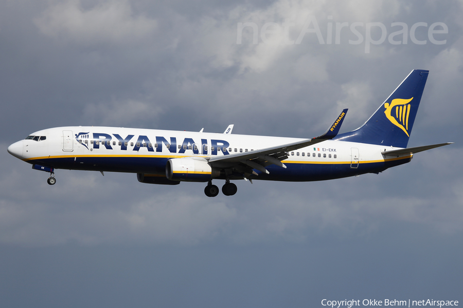 Ryanair Boeing 737-8AS (EI-EKK) | Photo 158161