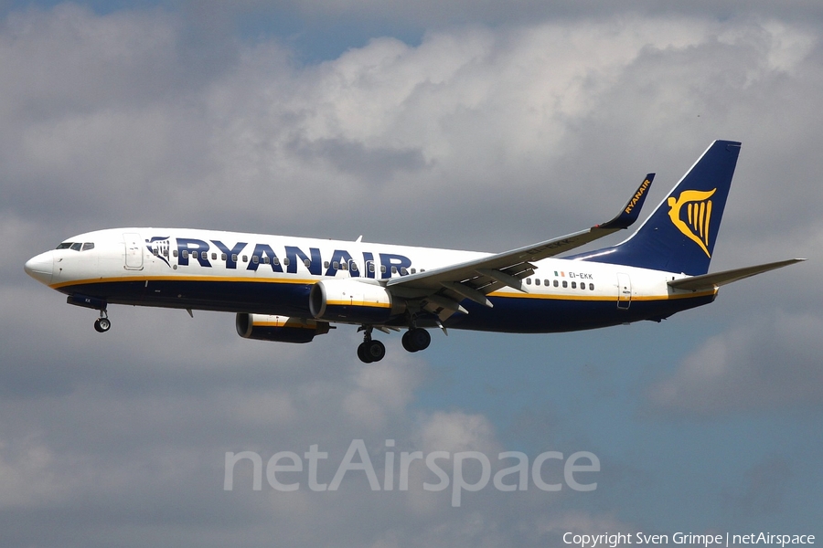 Ryanair Boeing 737-8AS (EI-EKK) | Photo 169800