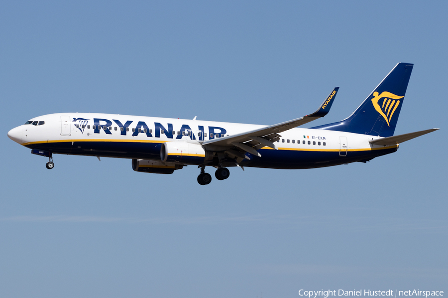 Ryanair Boeing 737-8AS (EI-EKM) | Photo 536560