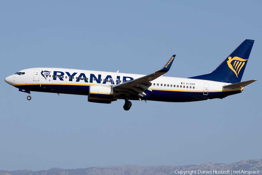 Ryanair Boeing 737-8AS (EI-EKM) | Photo 536956