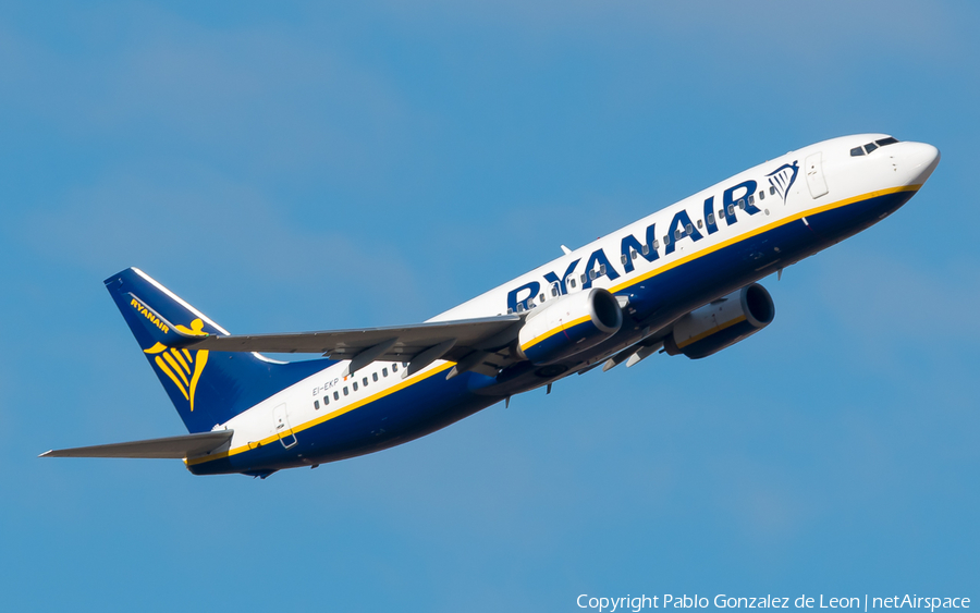 Ryanair Boeing 737-8AS (EI-EKP) | Photo 352570