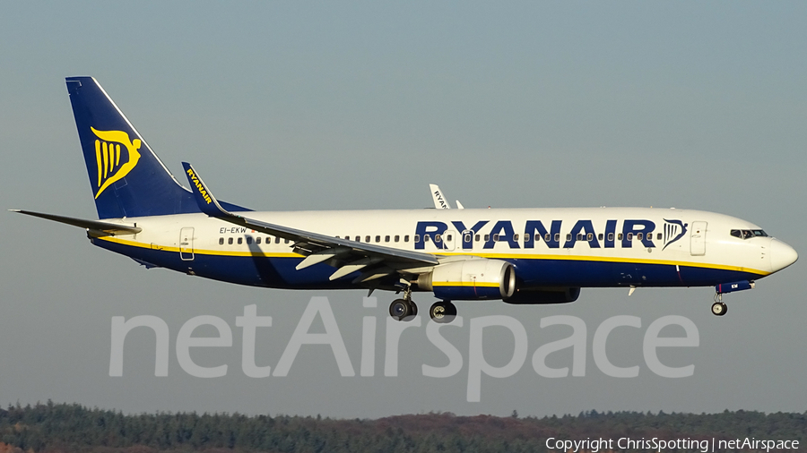 Ryanair Boeing 737-8AS (EI-EKW) | Photo 200577