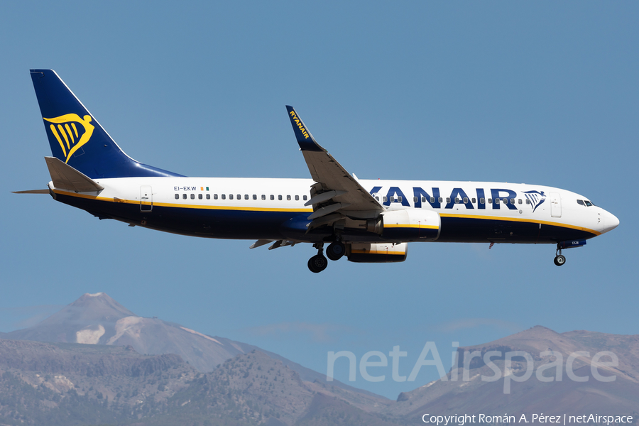 Ryanair Boeing 737-8AS (EI-EKW) | Photo 604902