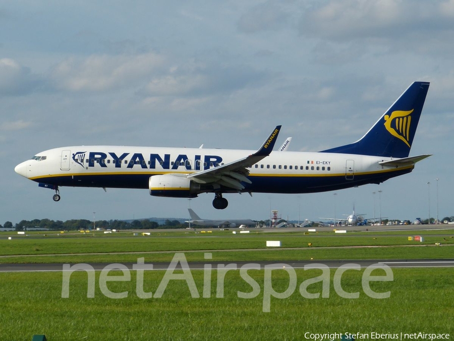 Ryanair Boeing 737-8AS (EI-EKY) | Photo 128673