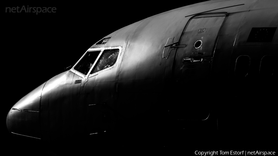 Poste Italiane (Mistral Air) Boeing 737-4Q8 (EI-ELZ) | Photo 154747