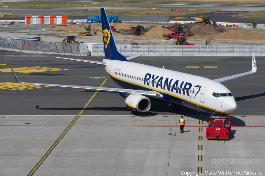 Ryanair Boeing 737-8AS (EI-EMI) | Photo 393651