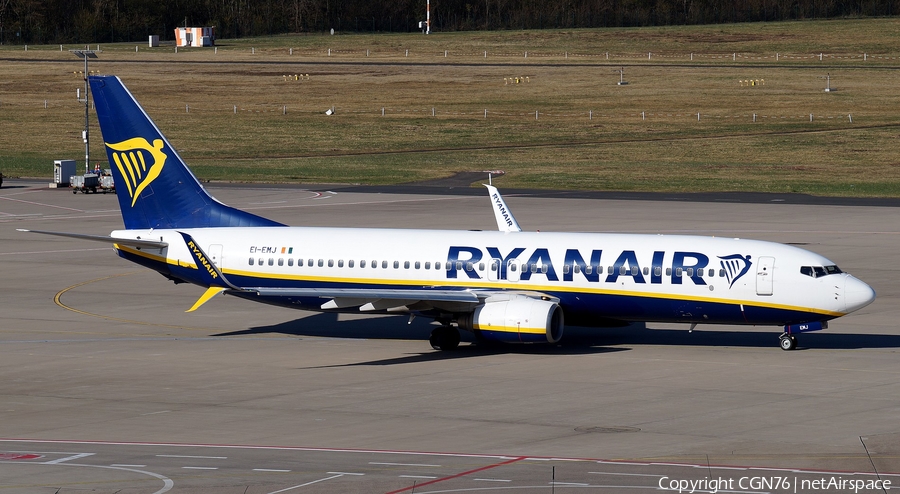 Ryanair Boeing 737-8AS (EI-EMJ) | Photo 674176