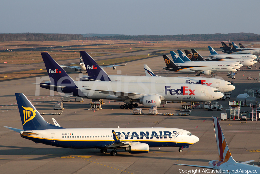 Ryanair Boeing 737-8AS (EI-EPE) | Photo 110941