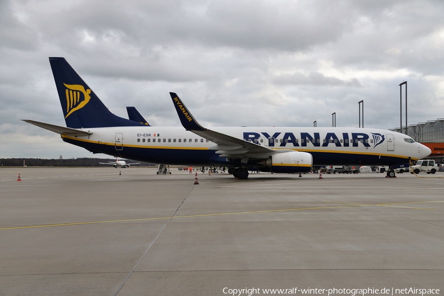 Ryanair Boeing 737-8AS (EI-ESR) | Photo 443559