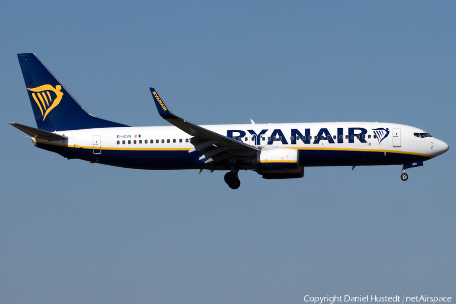 Ryanair Boeing 737-8AS (EI-ESV) | Photo 502079