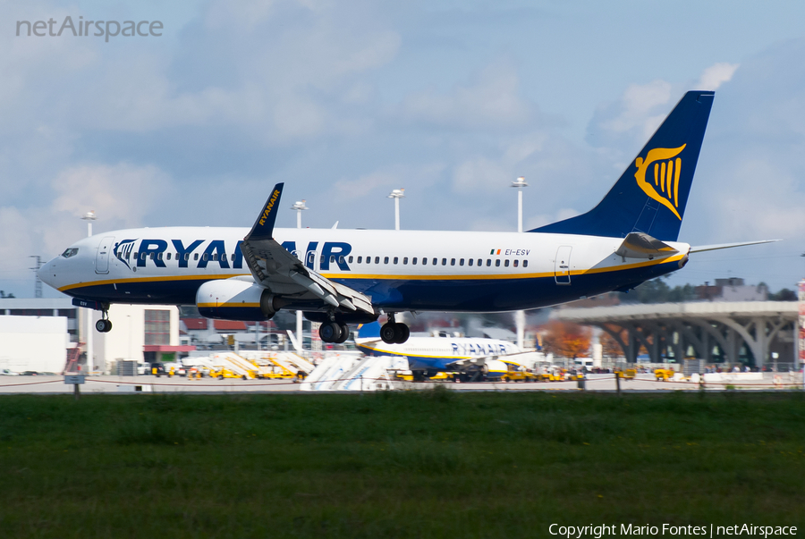 Ryanair Boeing 737-8AS (EI-ESV) | Photo 310062