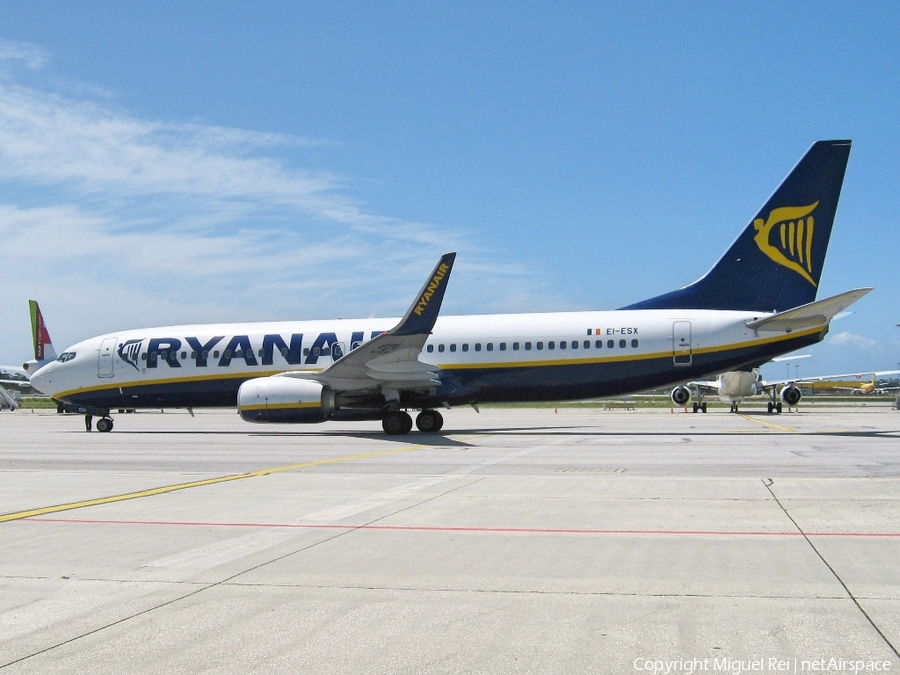Ryanair Boeing 737-8AS (EI-ESX) | Photo 95703