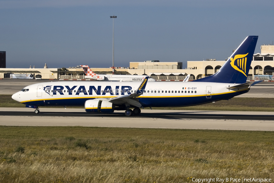 Ryanair Boeing 737-8AS (EI-ESY) | Photo 103766
