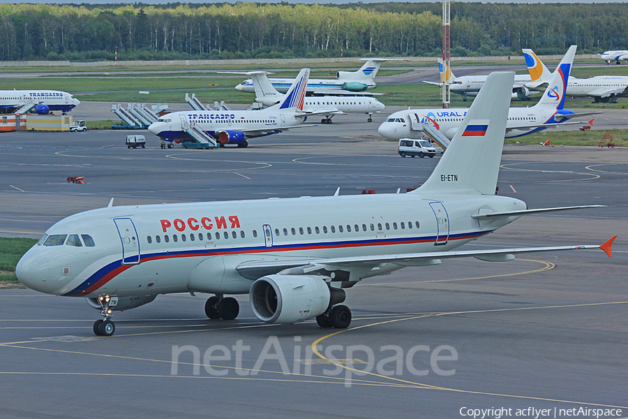 Rossiya - Russian Airlines Airbus A319-111 (EI-ETN) | Photo 389023