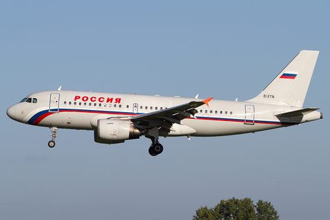 Rossiya - Russian Airlines Airbus A319-111 (EI-ETN) at  Hamburg - Fuhlsbuettel (Helmut Schmidt), Germany