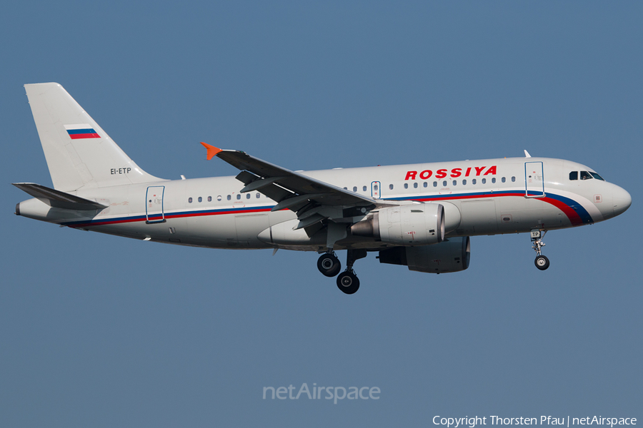 Rossiya - Russian Airlines Airbus A319-111 (EI-ETP) | Photo 64804