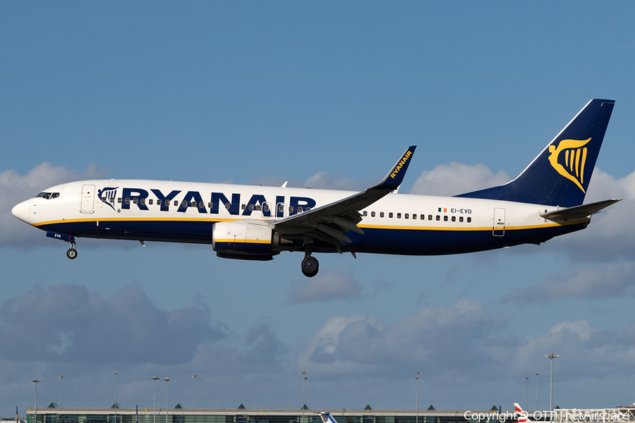 Ryanair Boeing 737-8AS (EI-EVD) | Photo 150512