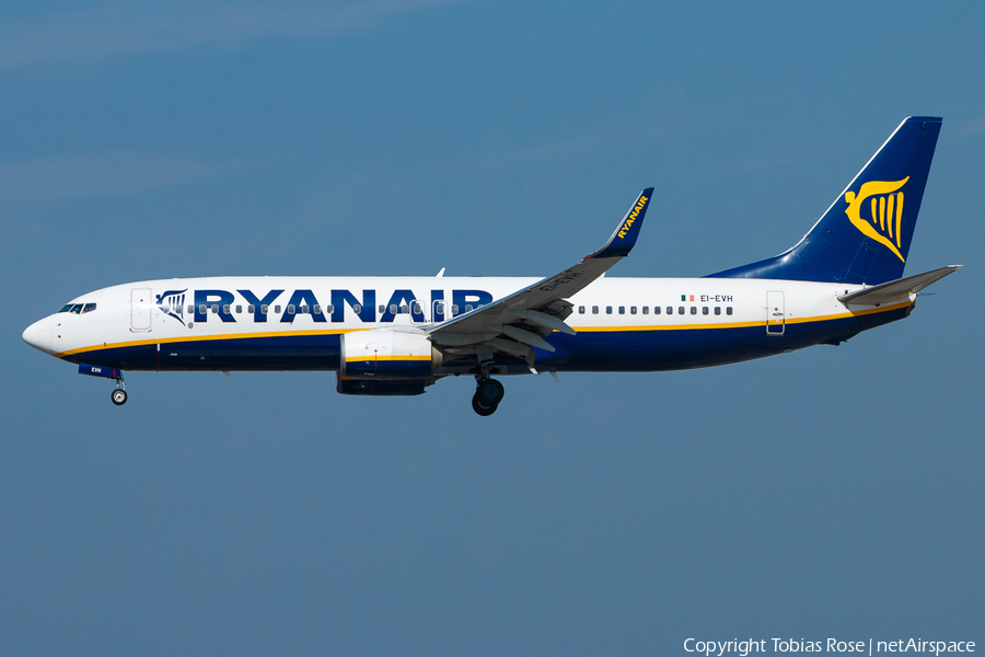 Ryanair Boeing 737-8AS (EI-EVH) | Photo 335677