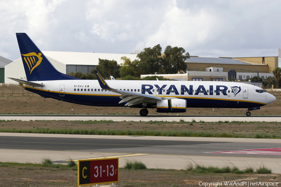 Ryanair Boeing 737-8AS (EI-EVJ) | Photo 592497
