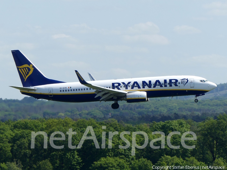 Ryanair Boeing 737-8AS (EI-EVK) | Photo 570068