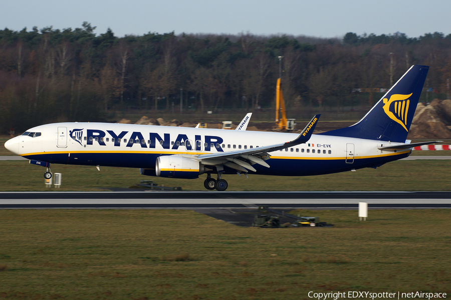Ryanair Boeing 737-8AS (EI-EVK) | Photo 275613