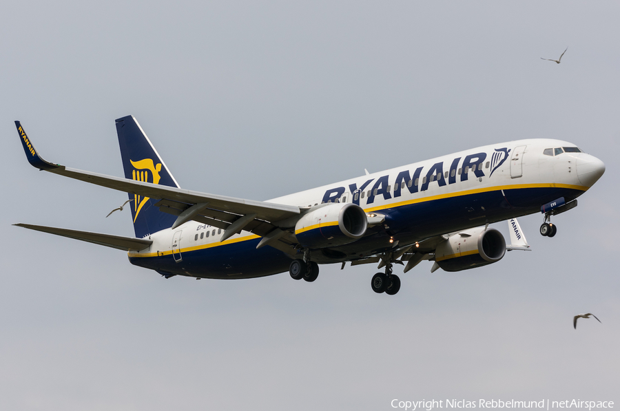 Ryanair Boeing 737-8AS (EI-EVS) | Photo 247480