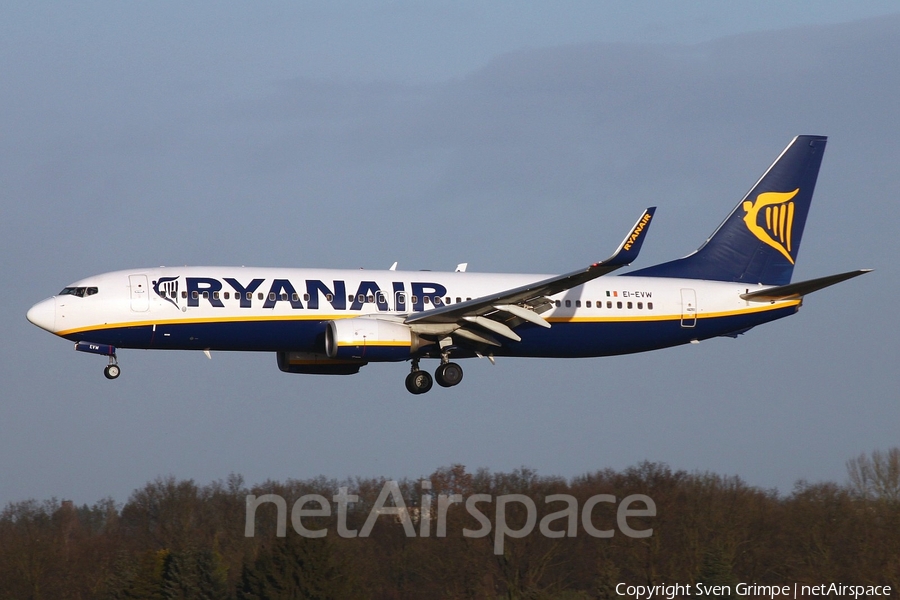 Ryanair Boeing 737-8AS (EI-EVW) | Photo 139602