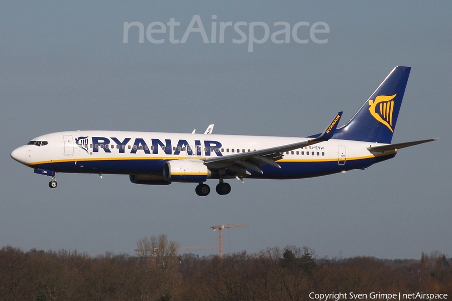 Ryanair Boeing 737-8AS (EI-EVW) | Photo 151481