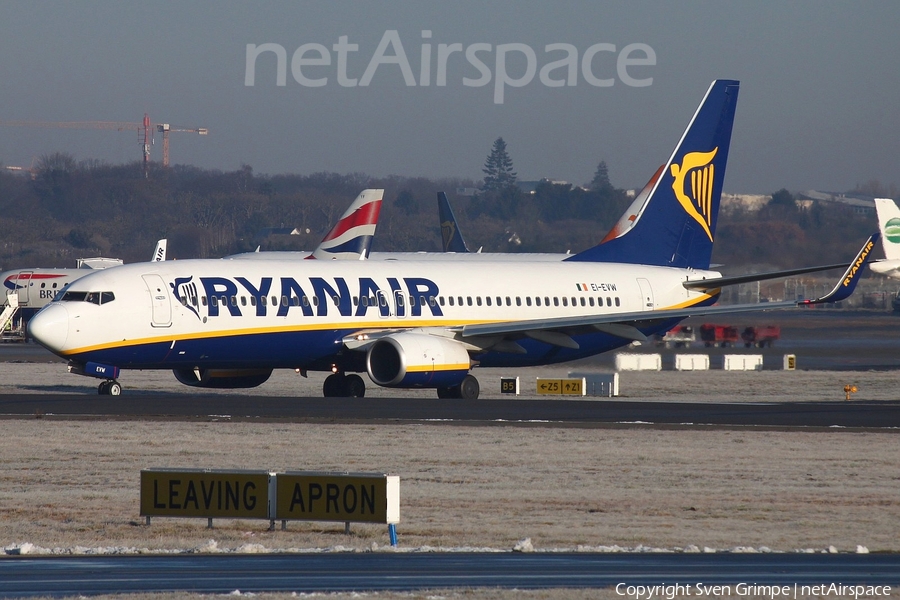 Ryanair Boeing 737-8AS (EI-EVW) | Photo 230148
