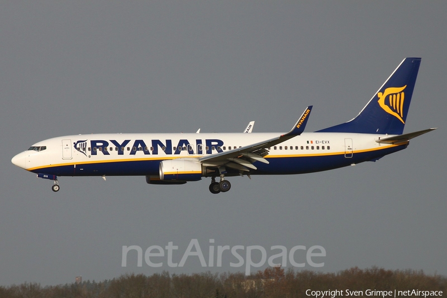 Ryanair Boeing 737-8AS (EI-EVX) | Photo 64352