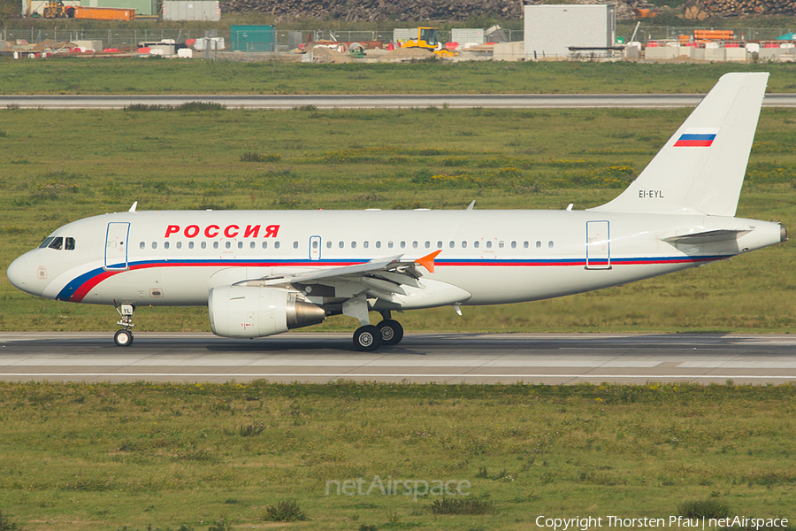 Rossiya - Russian Airlines Airbus A319-111 (EI-EYL) | Photo 61147