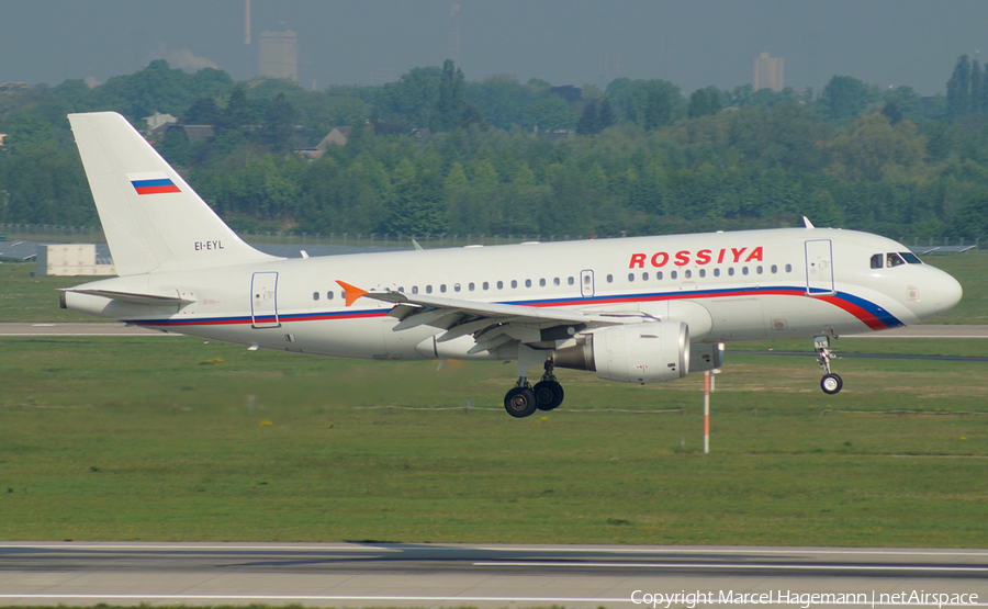 Rossiya - Russian Airlines Airbus A319-111 (EI-EYL) | Photo 106408