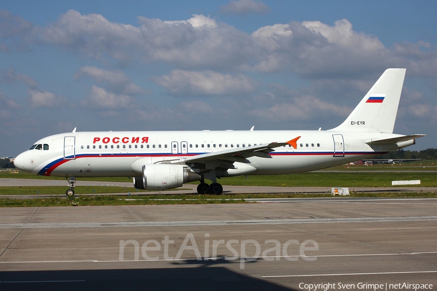 Rossiya - Russian Airlines Airbus A320-214 (EI-EYR) | Photo 55793
